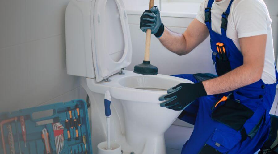 Local expert plumbing services in Moores Hill, IN